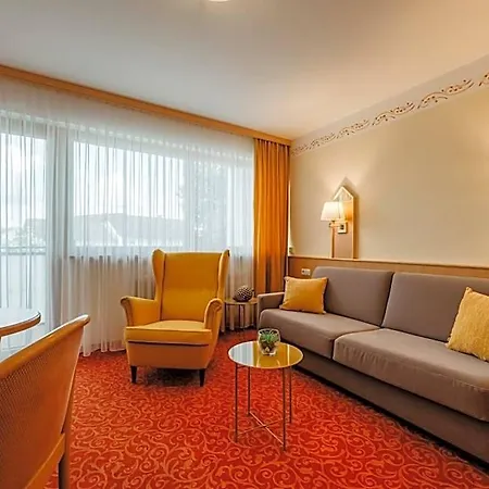 Maximilian Hotel
