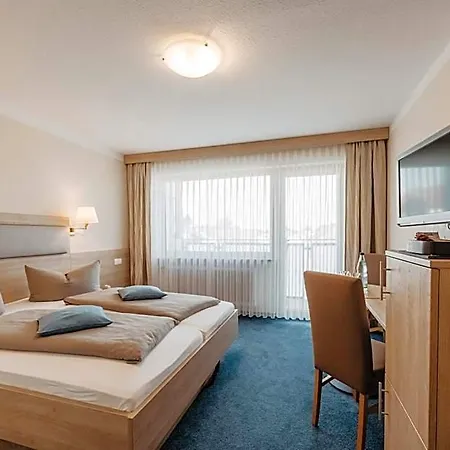 Maximilian Hotel